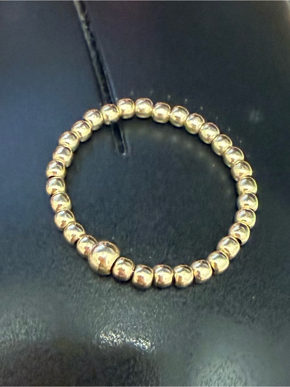 Karen Lazar - 2mm - Gold Beaded Stackable Ring - Size 8 - Picture 3 of 6